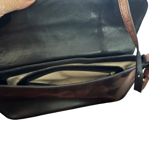 Vintage Brahmin Daria Crossbody Baguette Y2K preloved ‎ 10x6x3.5" no hang tag - Picture 7 of 15